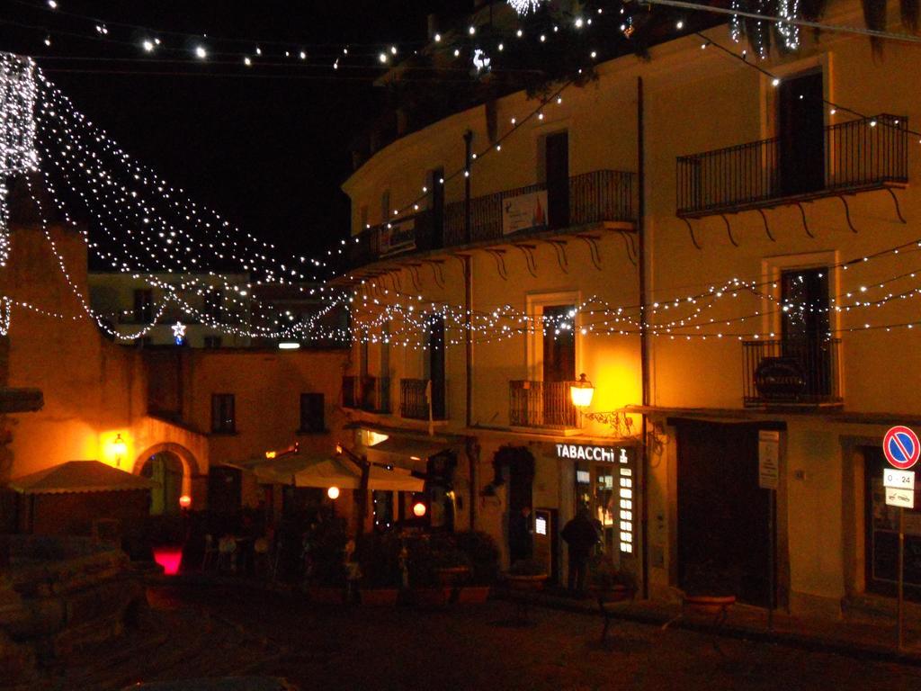 La Piazzetta 3* Paola
