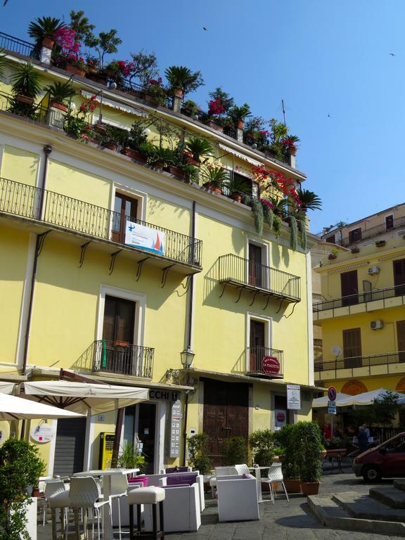 Couette-café La Piazzetta 3*